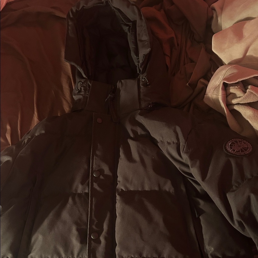 Canada Goose Men's Puffer Jacket in Black